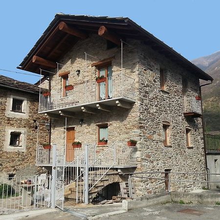 Maison Bellevue Vda-Perloz-N 0001 Пон-Сен-Мартен Экстерьер фото